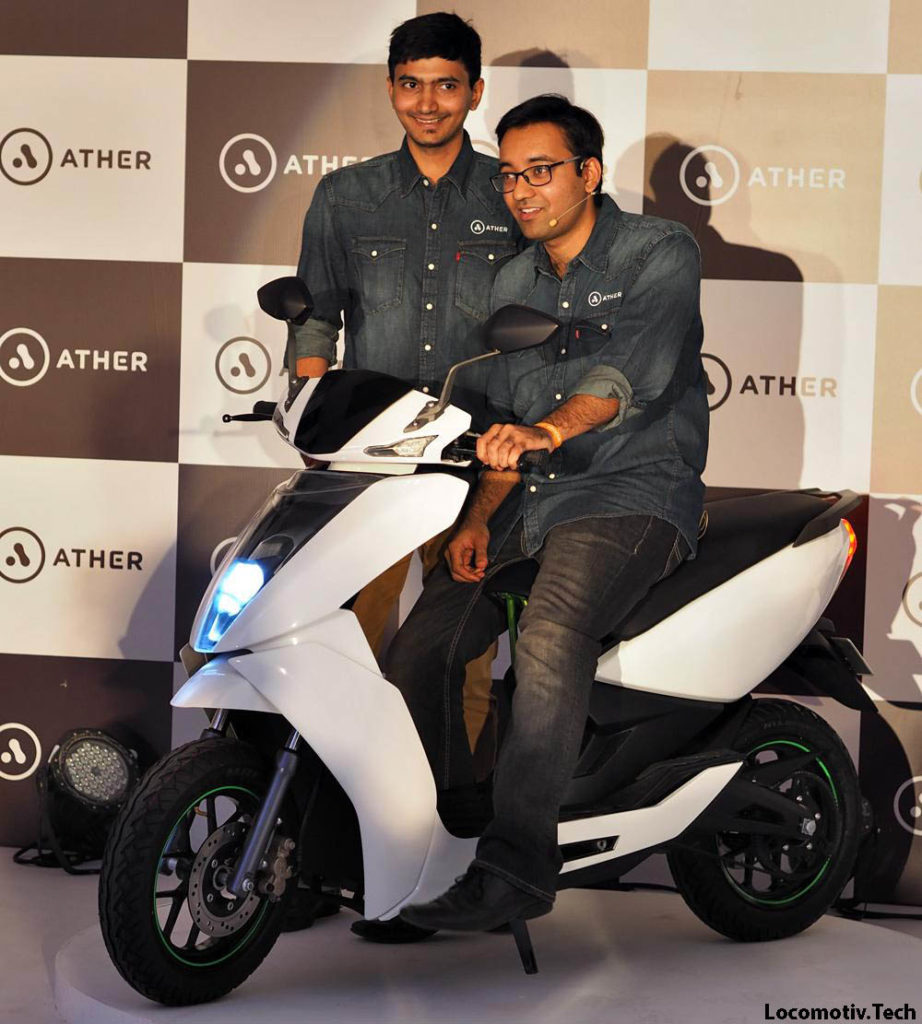  Swapnil Jain (left) and Tarun Mehta (right) on their escooter bu Ather